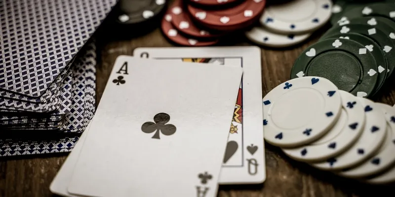 Thông tin cơ bản về Poker online